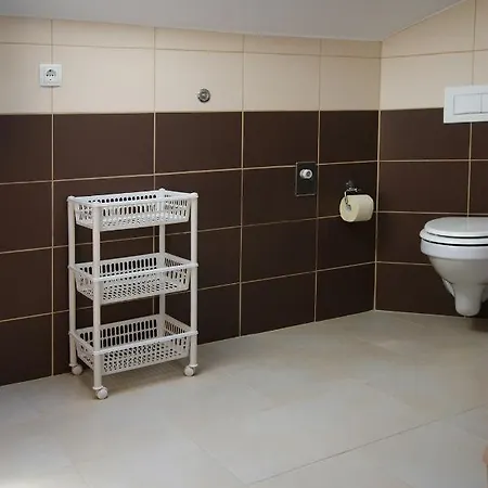 Trio דירה סרימה