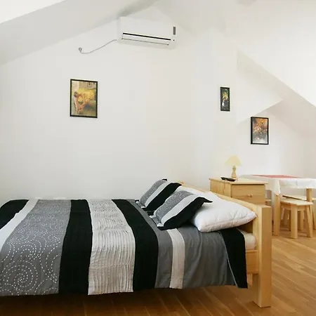Apartamento Trio Srima