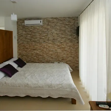 Trio Apartament