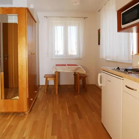Trio Apartament *