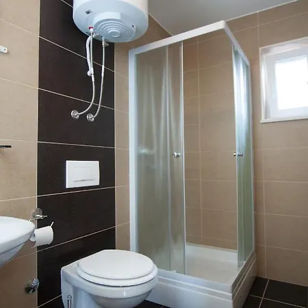 Trio דירה סרימה